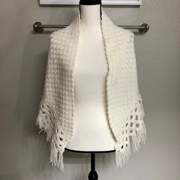 Shawl‎ Womens OS O/S Shoulder Wrap Handmade Cottage Knit Cozy Boho Coquette 90s - Picture 3 of 9